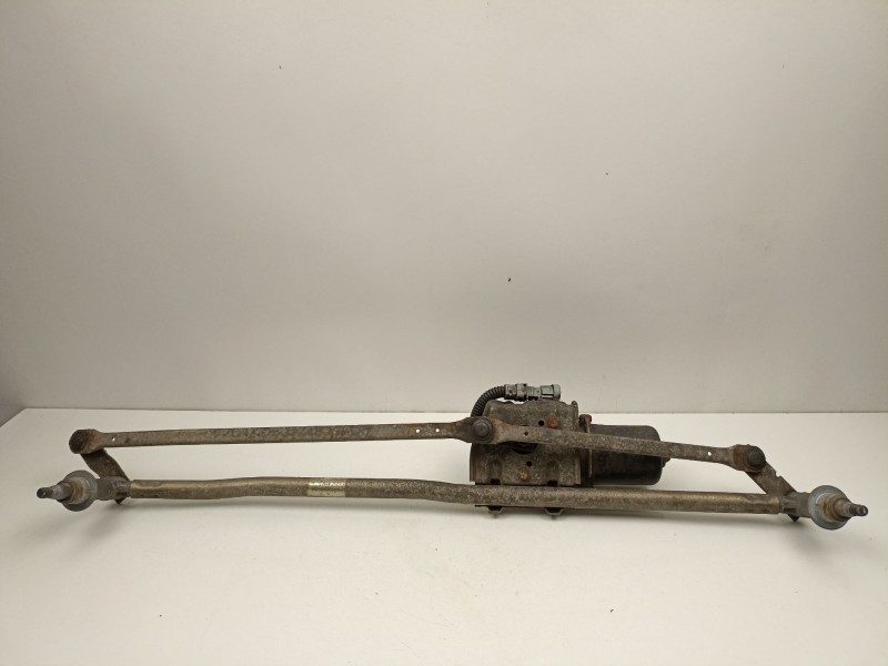 Recambio de motor limpia delantero para renault master ii furgoneta (fd) 2.5 dci referencia OEM IAM 7701058169  