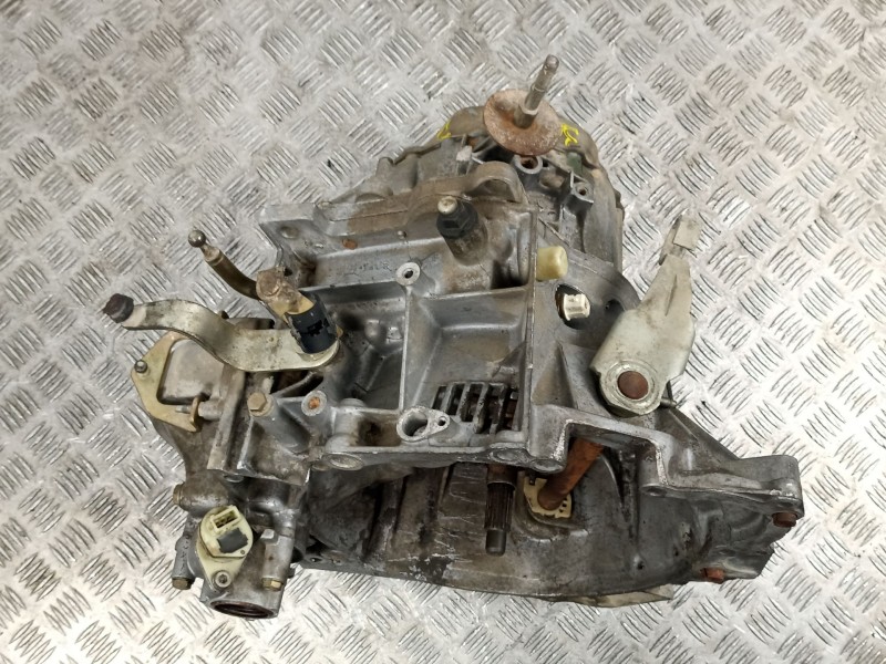 Recambio de caja cambios 5v diesel para peugeot 306 1.9 d -wjz referencia OEM IAM 20TB38  