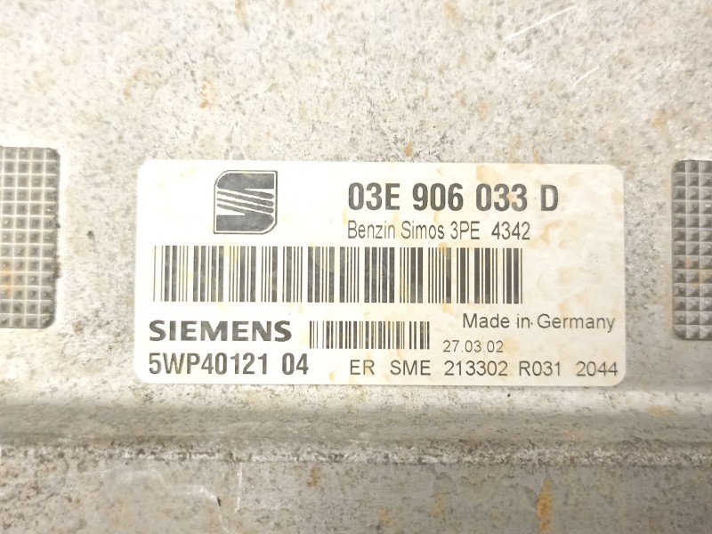 Recambio de centralita para seat ibiza iii (6l1) 1.2 referencia OEM IAM 03E906033D  