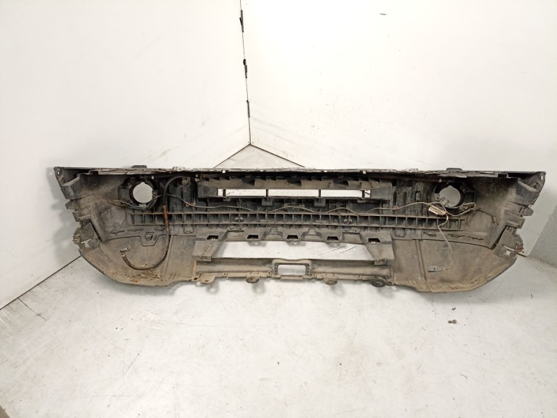 Recambio de paragolpes delantero para land rover discovery iii (l319) 2.7 td 4x4 referencia OEM IAM DPB500054LML  
