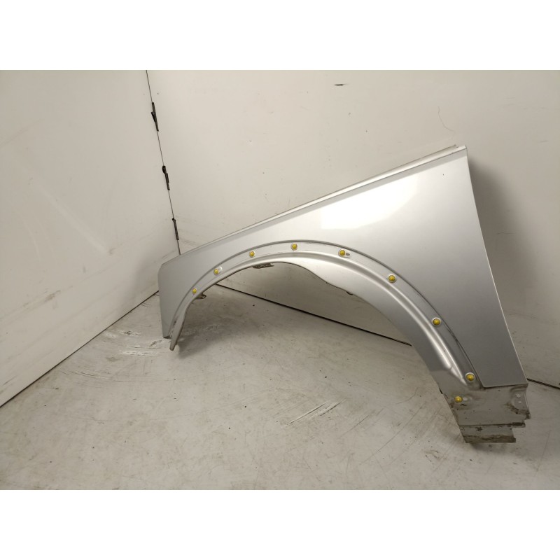 Recambio de aleta delantera izquierda para land rover discovery iii (l319) 2.7 td 4x4 referencia OEM IAM ASB780030  