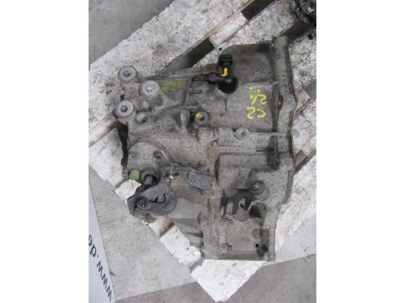 Recambio de caja cambios 5v turbo diesel para opel zafira 2.0 td referencia OEM IAM G1302129233  