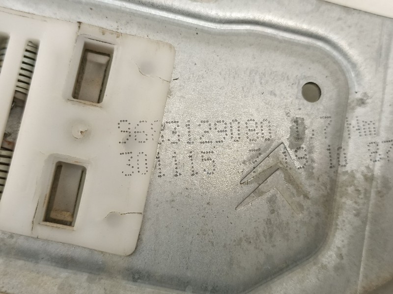 Recambio de elevalunas trasero izquierdo para citroën c3 ii (sc_) 1.2 vti 82 referencia OEM IAM 9683129080  