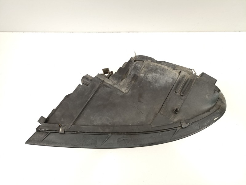 Recambio de faro derecho para volvo s40 ii (544) 1.6 d referencia OEM IAM 31213185 0301198202 
