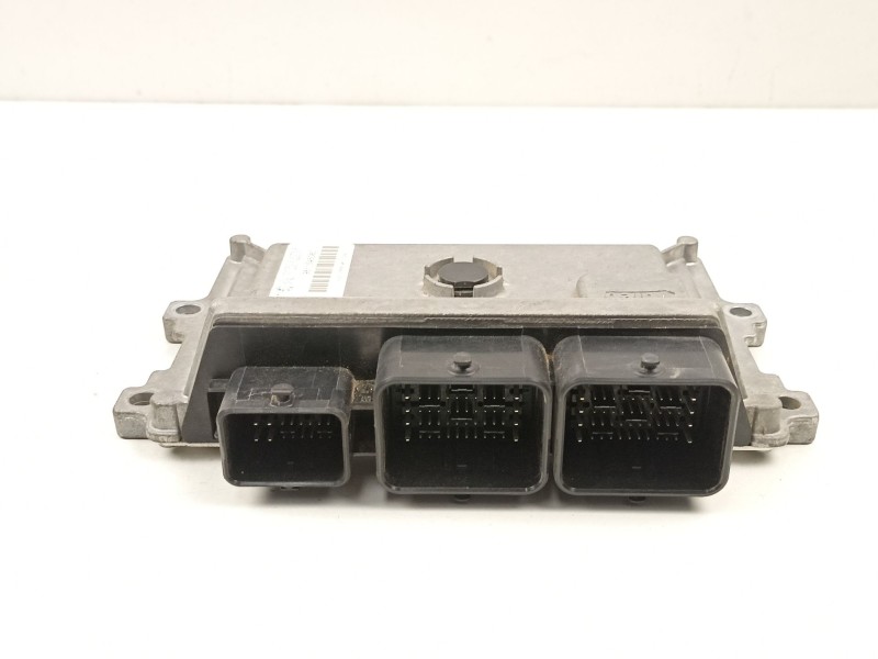 Recambio de centralita para citroën c3 ii (sc_) 1.2 vti 82 referencia OEM IAM 9811545080  