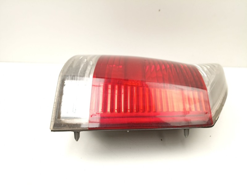 Recambio de piloto trasero derecho para opel vectra c (z02) 1.9 cdti (f69) referencia OEM IAM 13131002  