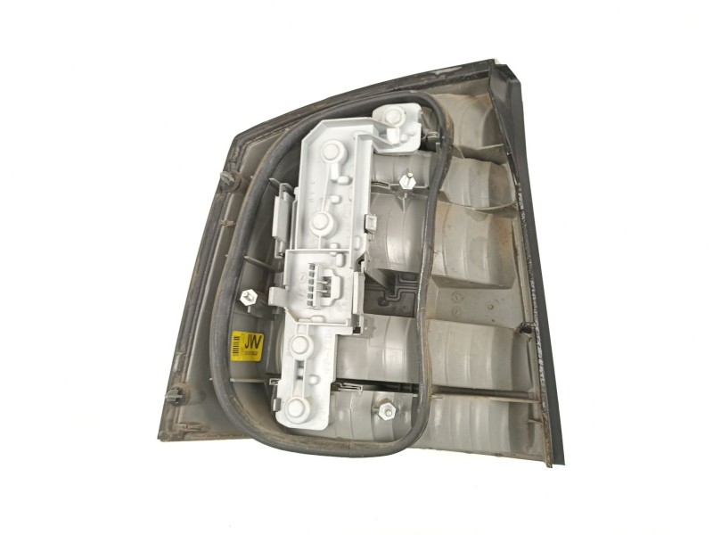 Recambio de piloto trasero derecho para opel vectra c (z02) 1.9 cdti (f69) referencia OEM IAM 13131002  