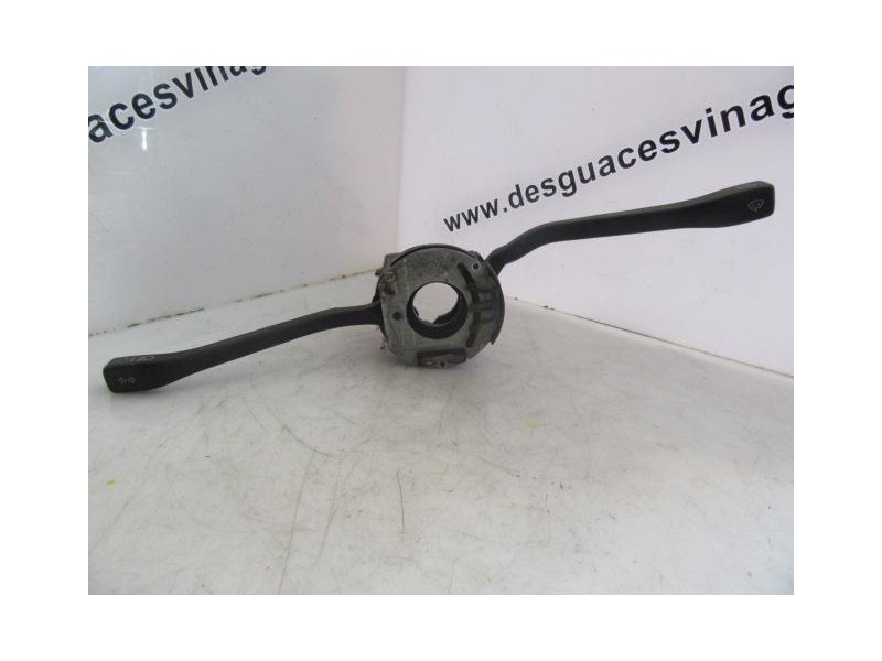 Recambio de mando luces y limpias : volkswagen passat : 1.8 g -ds (89,73cv) 5p [1987] para volkswagen passat 1.8 g -ds referenci