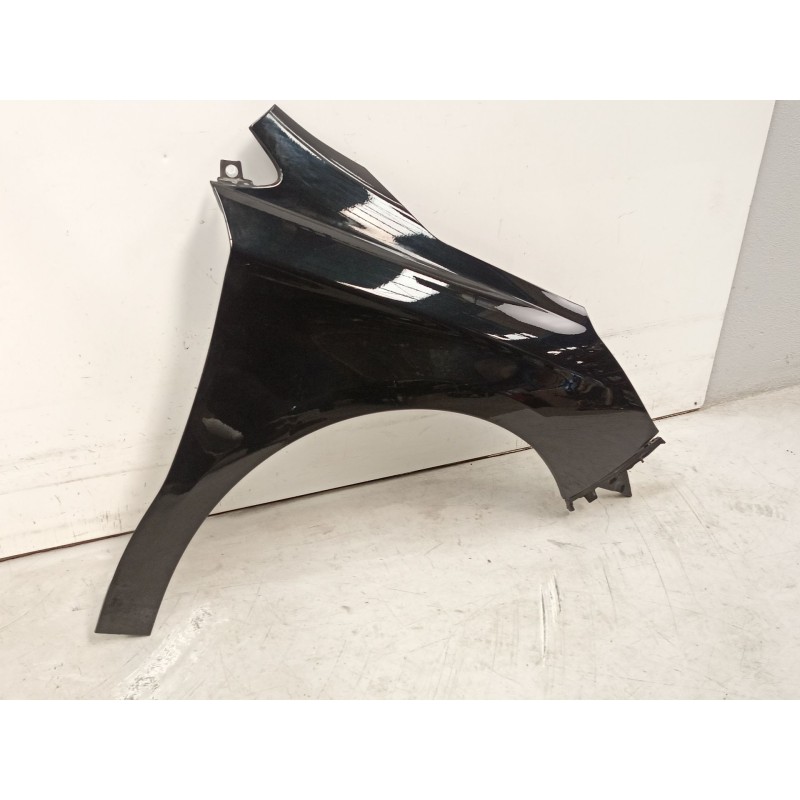 Recambio de aleta delantera derecha para citroën c4 ii (nc_) 1.2 thp 110 referencia OEM IAM 7841AX  