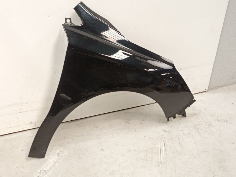 Recambio de aleta delantera derecha para citroën c4 ii (nc_) 1.2 thp 110 referencia OEM IAM 7841AX  