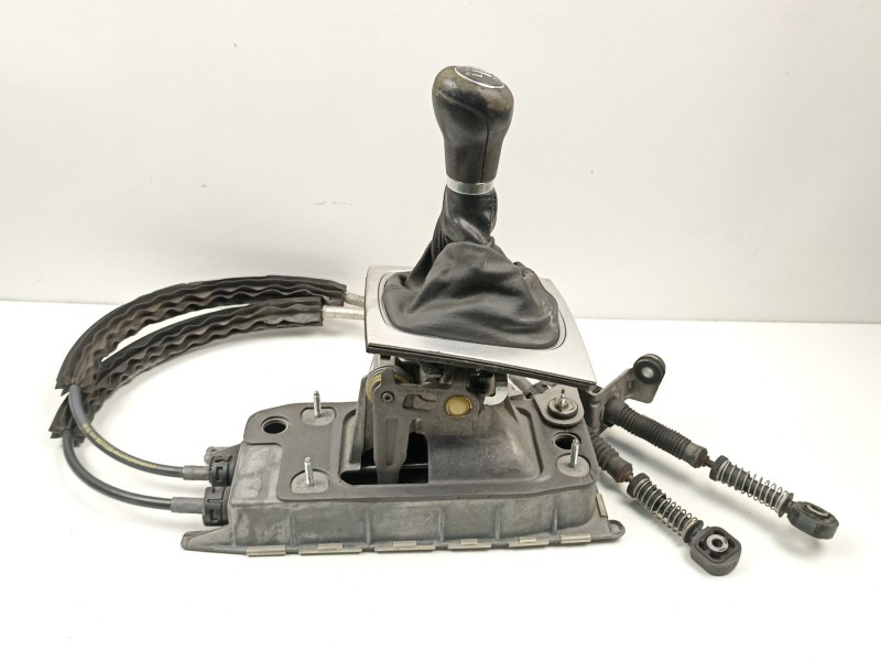 Recambio de palanca cambio manual para audi a3 (8p1) 2.0 tdi 16v referencia OEM IAM 1K0711049AT  