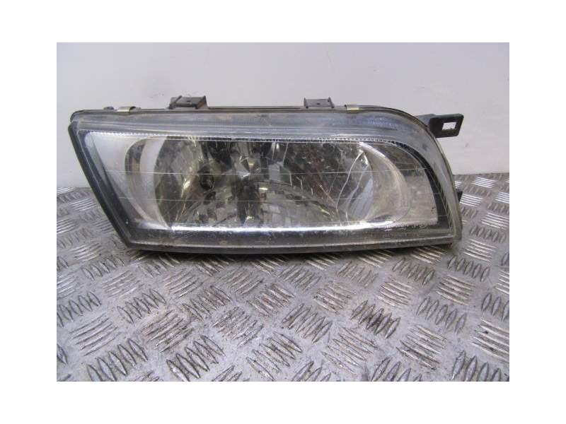 Recambio de faro derecho para nissan almera i hatchback (n15) 1.4 referencia OEM IAM   