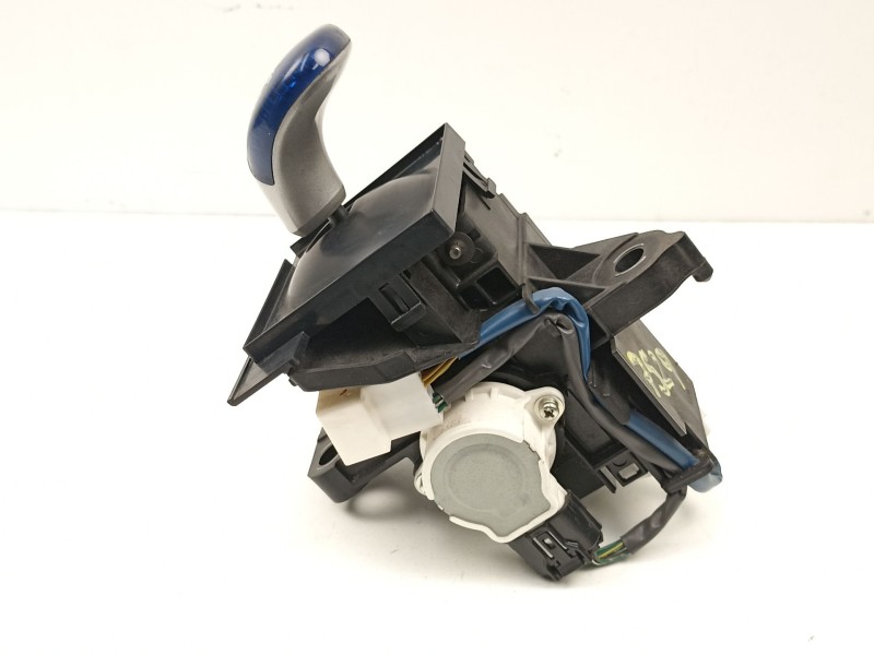 Recambio de palanca cambio automatico para toyota prius zvw30 prius advance referencia OEM IAM 3355047052B0  