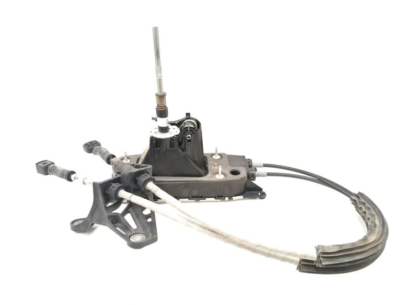 Recambio de palanca cambio manual para volkswagen golf 1.6 td referencia OEM IAM 5Q0711049AP  