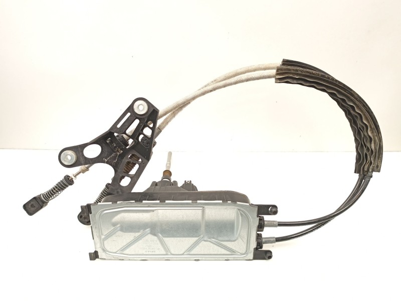 Recambio de palanca cambio manual para volkswagen golf 1.6 td referencia OEM IAM 5Q0711049AP  