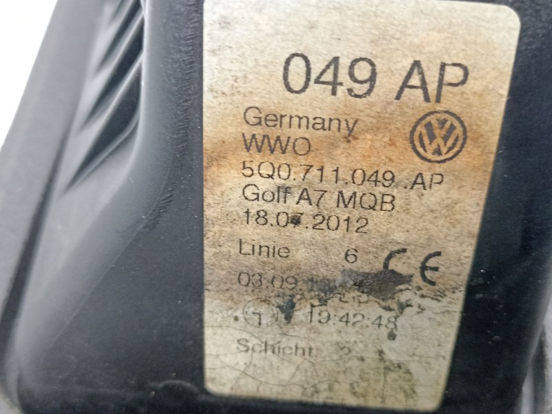 Recambio de palanca cambio manual para volkswagen golf 1.6 td referencia OEM IAM 5Q0711049AP  