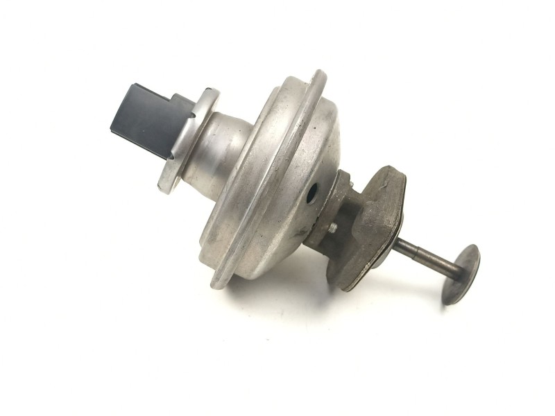 Recambio de valvula egr para bmw serie 3 berlina (e90) 320d referencia OEM IAM 7801942 70068412 