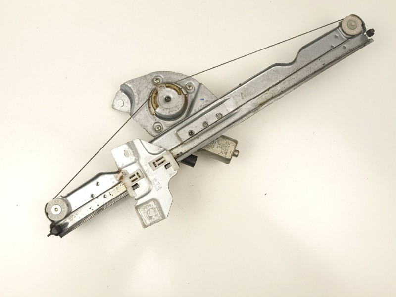 Recambio de elevalunas delantero izquierdo para dacia duster (hs_) 1.5 dci referencia OEM IAM 8200733829  