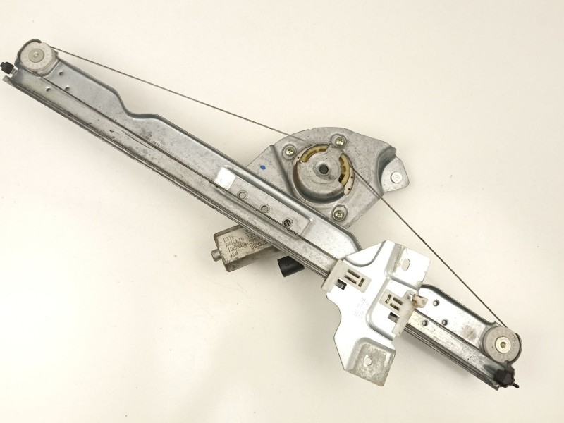 Recambio de elevalunas delantero derecho para dacia duster (hs_) 1.5 dci referencia OEM IAM 8200733828  