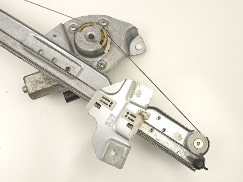 Recambio de elevalunas delantero derecho para dacia duster (hs_) 1.5 dci referencia OEM IAM 8200733828  