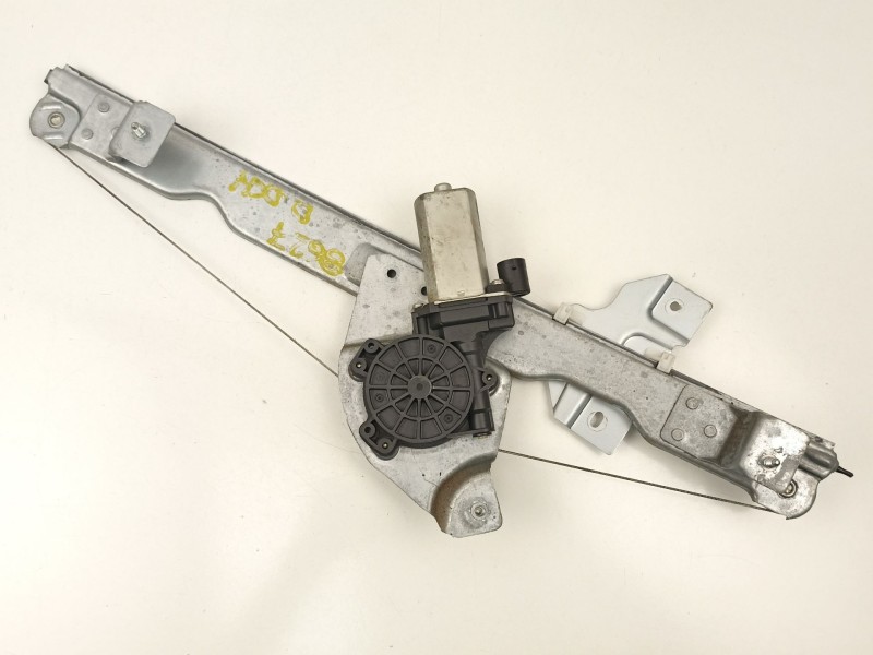 Recambio de elevalunas delantero derecho para dacia duster (hs_) 1.5 dci referencia OEM IAM 8200733828  