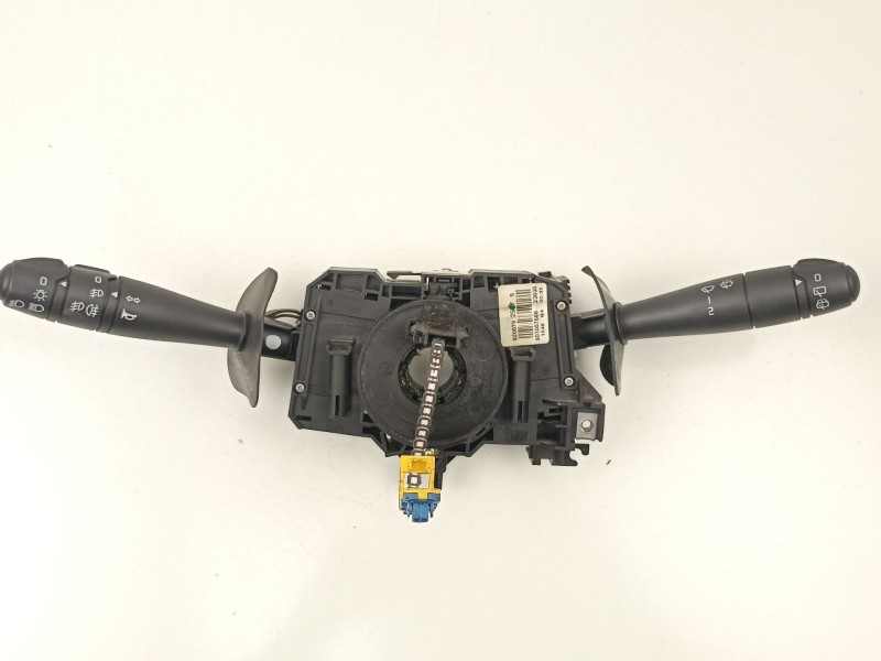 Recambio de mando luces y limpias para dacia duster (hs_) 1.5 dci referencia OEM IAM 8200792587  