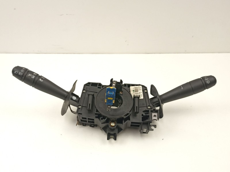 Recambio de mando luces y limpias para dacia duster (hs_) 1.5 dci referencia OEM IAM 8200792587  