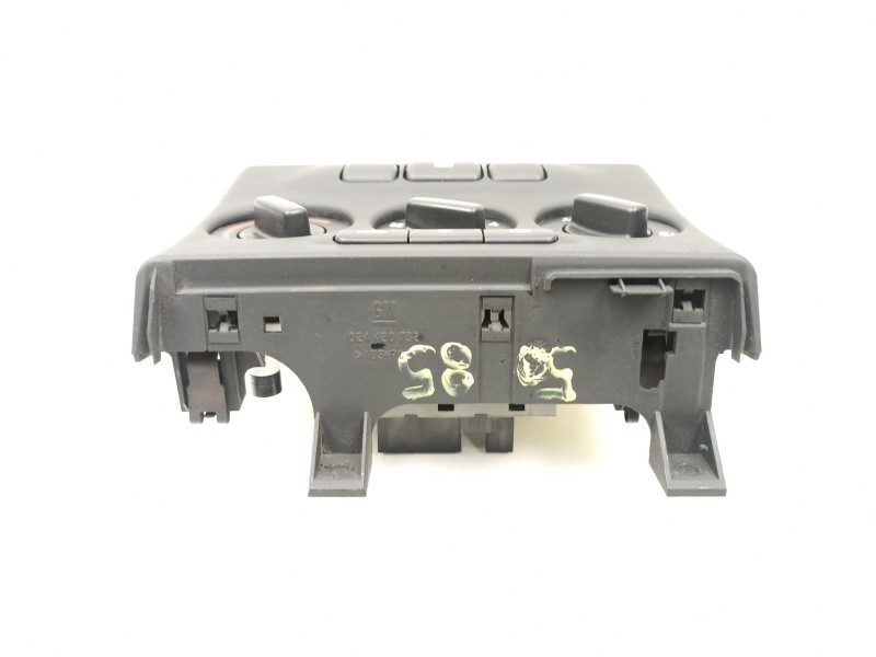 Recambio de mandos calefaccion aire para opel zafira 2.0 td referencia OEM IAM 24420732  