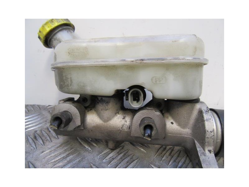 Recambio de bomba de freno : chrysler voyager : 2.5 td (142,76cv) [2002] para chrysler voyager 2.5 td referencia OEM IAM P046832