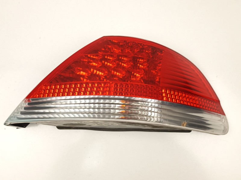 Recambio de piloto trasero derecho para bmw 7 (e65, e66, e67) 745 i, li referencia OEM IAM 63217164736  