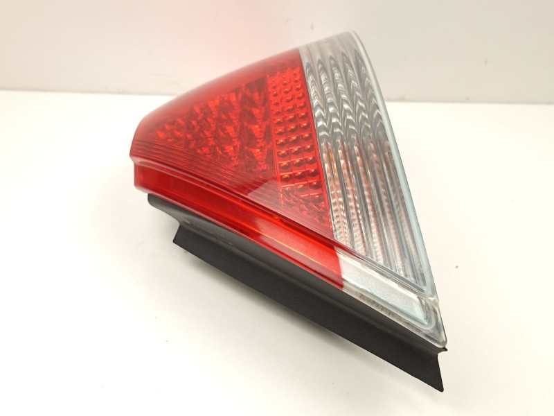 Recambio de piloto trasero derecho para bmw 7 (e65, e66, e67) 745 i, li referencia OEM IAM 63217164736  