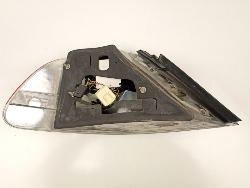 Recambio de piloto trasero derecho para bmw 7 (e65, e66, e67) 745 i, li referencia OEM IAM 63217164736  