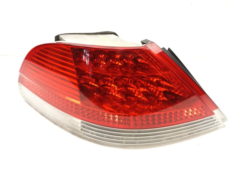 Recambio de piloto trasero izquierdo para bmw 7 (e65, e66, e67) 745 i, li referencia OEM IAM 63217164735  