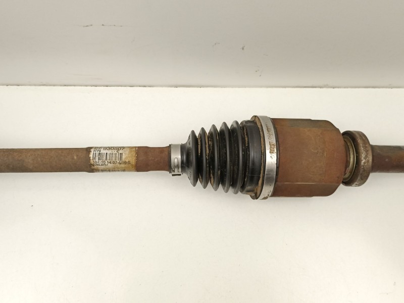 Recambio de transmision delantera derecha para dacia duster (hs_) 1.5 dci referencia OEM IAM 8200930507  