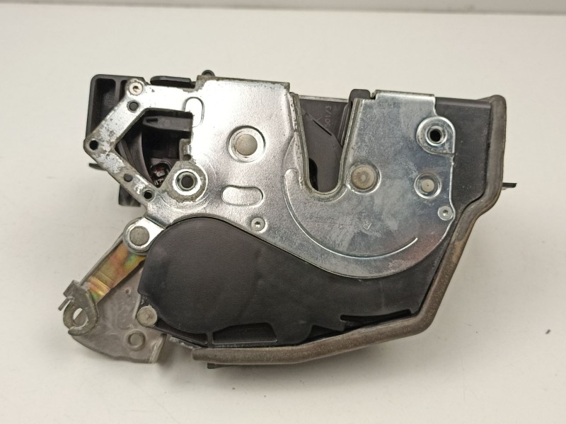 Recambio de cerradura puerta trasera derecha para bmw 7 (e65, e66, e67) 745 i, li referencia OEM IAM 7012146  