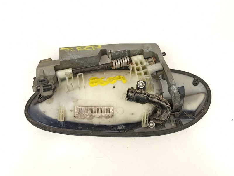 Recambio de manilla trasera derecha para bmw 7 (e65, e66, e67) 745 i, li referencia OEM IAM 51217191892  