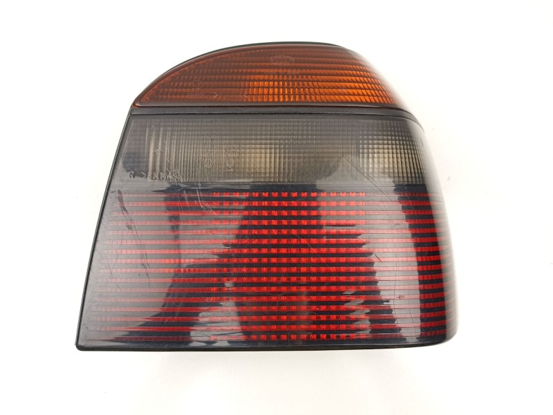 Recambio de piloto trasero derecho para volkswagen golf iii (1h1) 2.0 gti 16v referencia OEM IAM 1H6945112B  