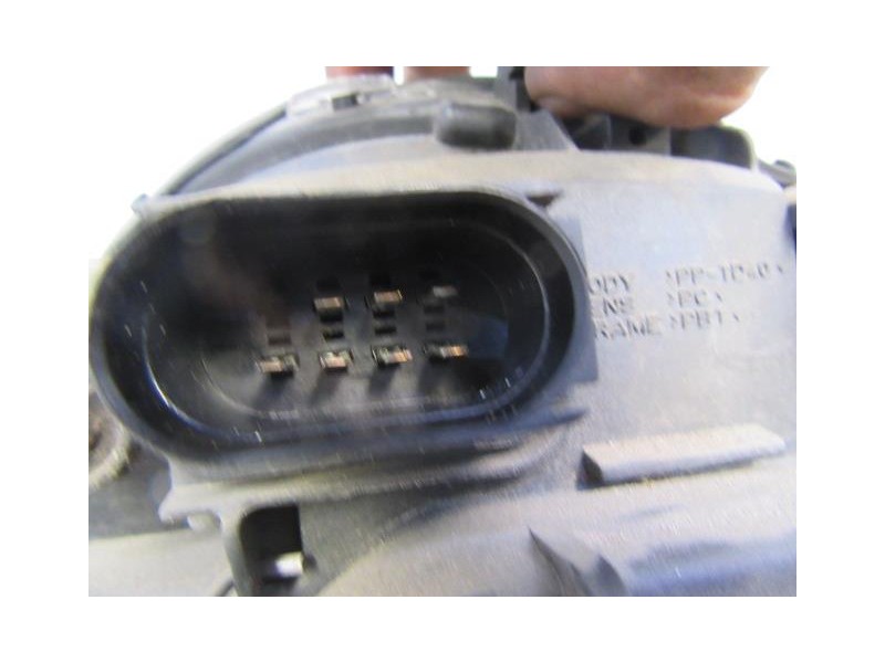 Recambio de antiniebla dch. : volkswagen lupo : 1.4 g (74,78cv)automatico [2003] para volkswagen lupo 1.4 g automatico referenci