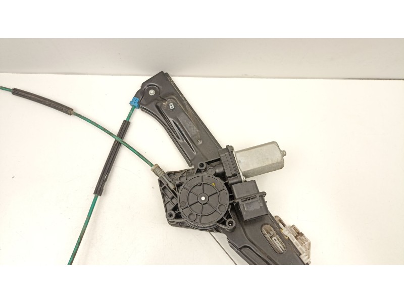 Recambio de elevalunas delantero izquierdo para bmw 1 (f20) 118 d referencia OEM IAM 51337281881  