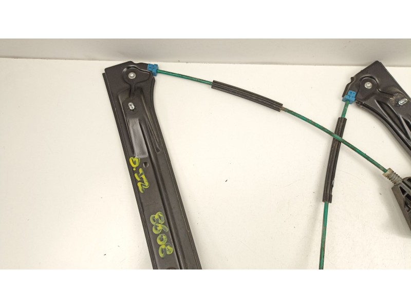 Recambio de elevalunas delantero izquierdo para bmw 1 (f20) 118 d referencia OEM IAM 51337281881  