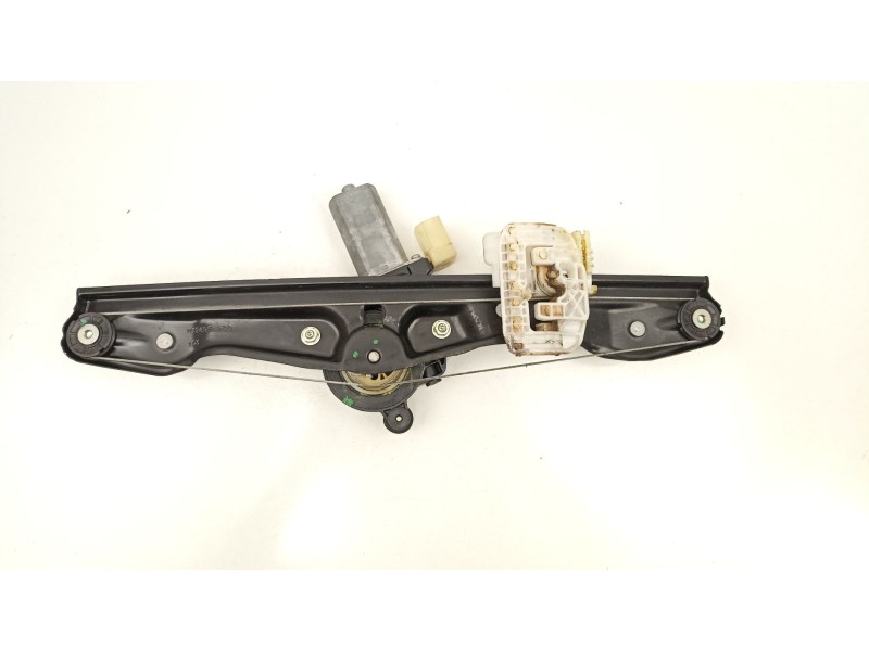 Recambio de elevalunas trasero izquierdo para bmw 1 (f20) 118 d referencia OEM IAM 7242555  