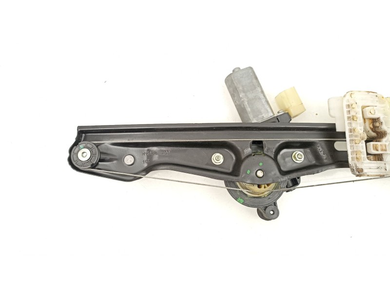 Recambio de elevalunas trasero izquierdo para bmw 1 (f20) 118 d referencia OEM IAM 7242555  