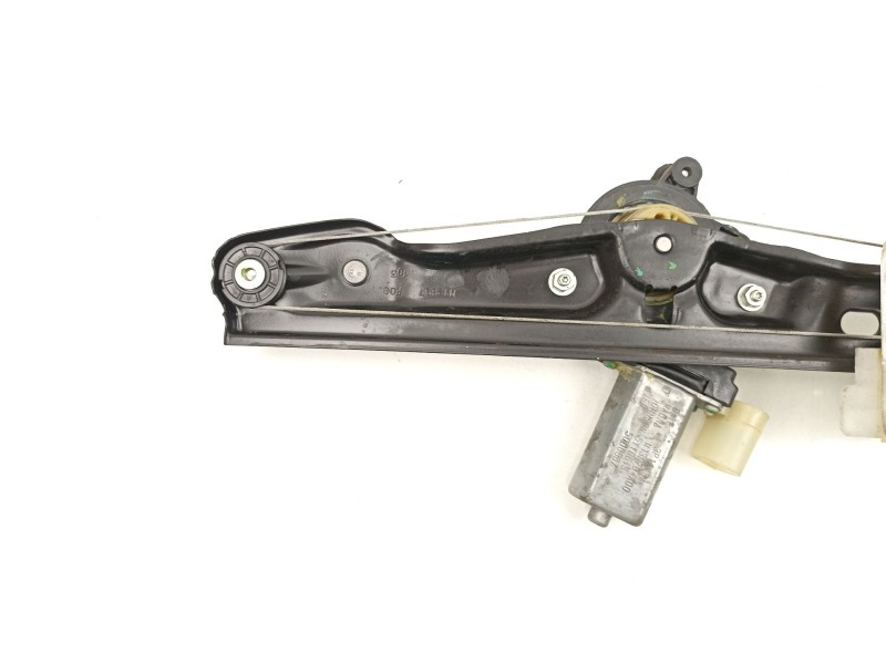 Recambio de elevalunas trasero derecho para bmw 1 (f20) 118 d referencia OEM IAM 7242556  