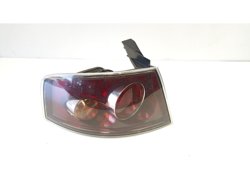 Recambio de piloto trasero izquierdo para seat ibiza iii (6l1) 1.4 16v referencia OEM IAM 6L6945111D  