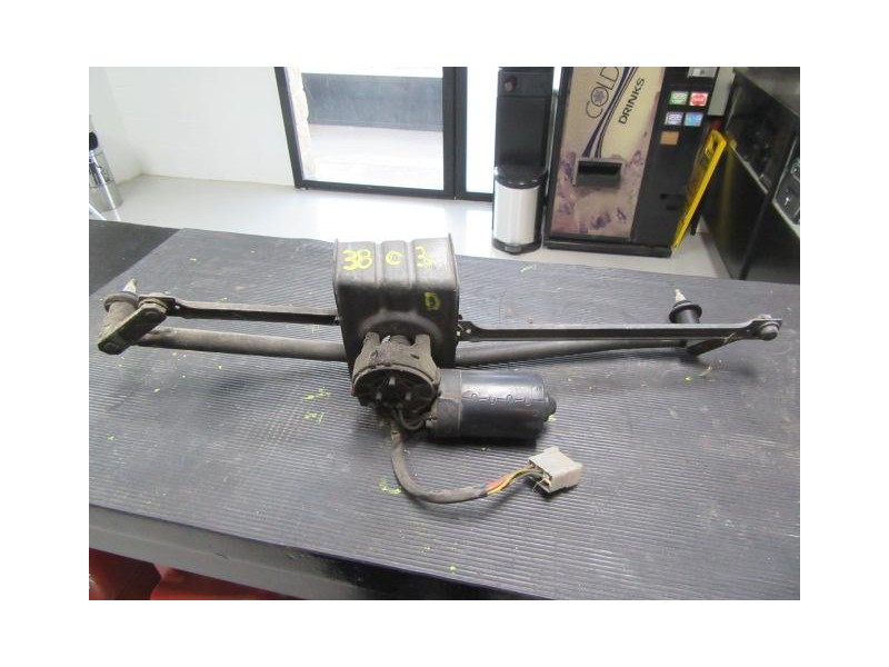 Recambio de motor limpia delantero : m. benz sprinter : 310d - 2.9 d -602980 (102cv) 5p [1998] para m. benz sprinter 310d - 2.9 