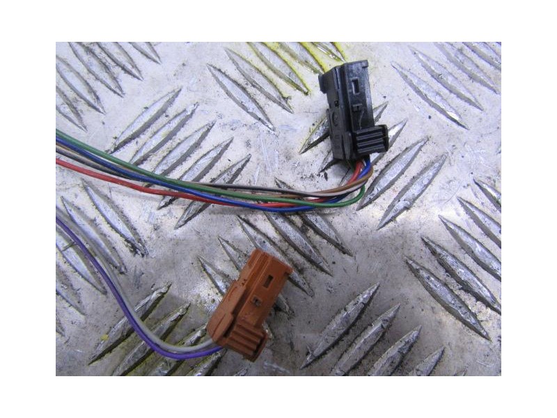 Recambio de retrovisor izq : peugeot 307 : 2.0 hdi cabrio 6v [2006] para peugeot 307 2.0 hdi cabrio 6v referencia OEM IAM ELECTR