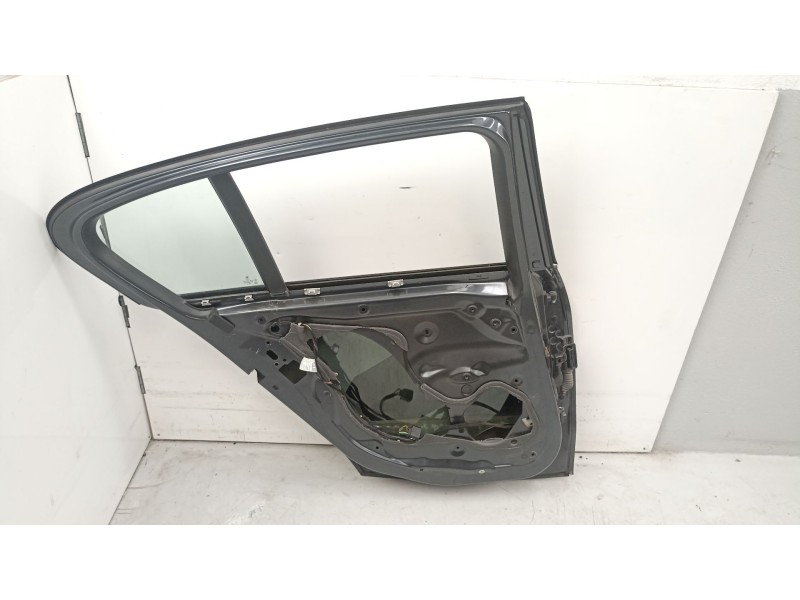 Recambio de puerta trasera izquierda para bmw 1 (f20) 118 d referencia OEM IAM 41527284515  