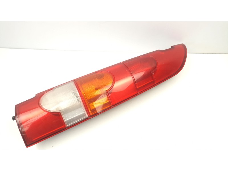 Recambio de piloto trasero derecho para renault kangoo express (fc0/1_) 1.5 dci referencia OEM IAM 8200150621  