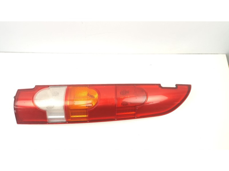 Recambio de piloto trasero derecho para renault kangoo express (fc0/1_) 1.5 dci referencia OEM IAM 8200150621  