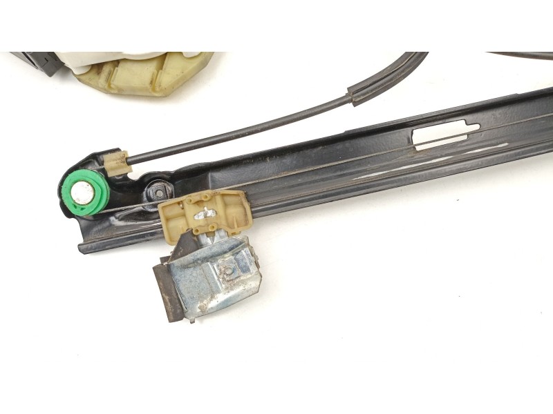 Recambio de elevalunas delantero derecho para seat leon (1p1) 1.9 tdi referencia OEM IAM 1P0837402E 1K0959792M 1T0959702G